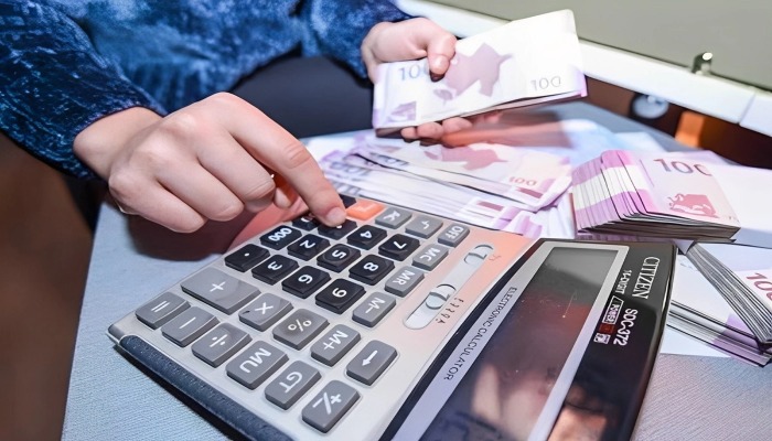 Yeni əməkhaqqı modeli: Müəllimlər üçün artım, yoxsa əlavə yük?